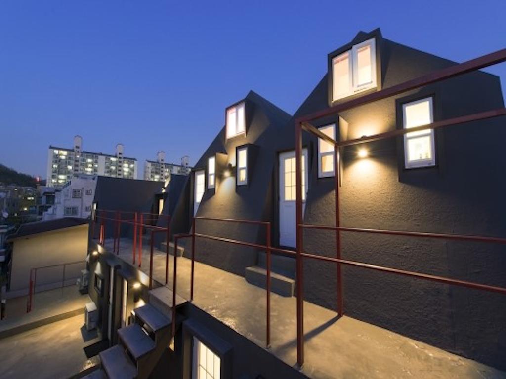 I House Chinchin Hotel Seoul Bagian luar foto