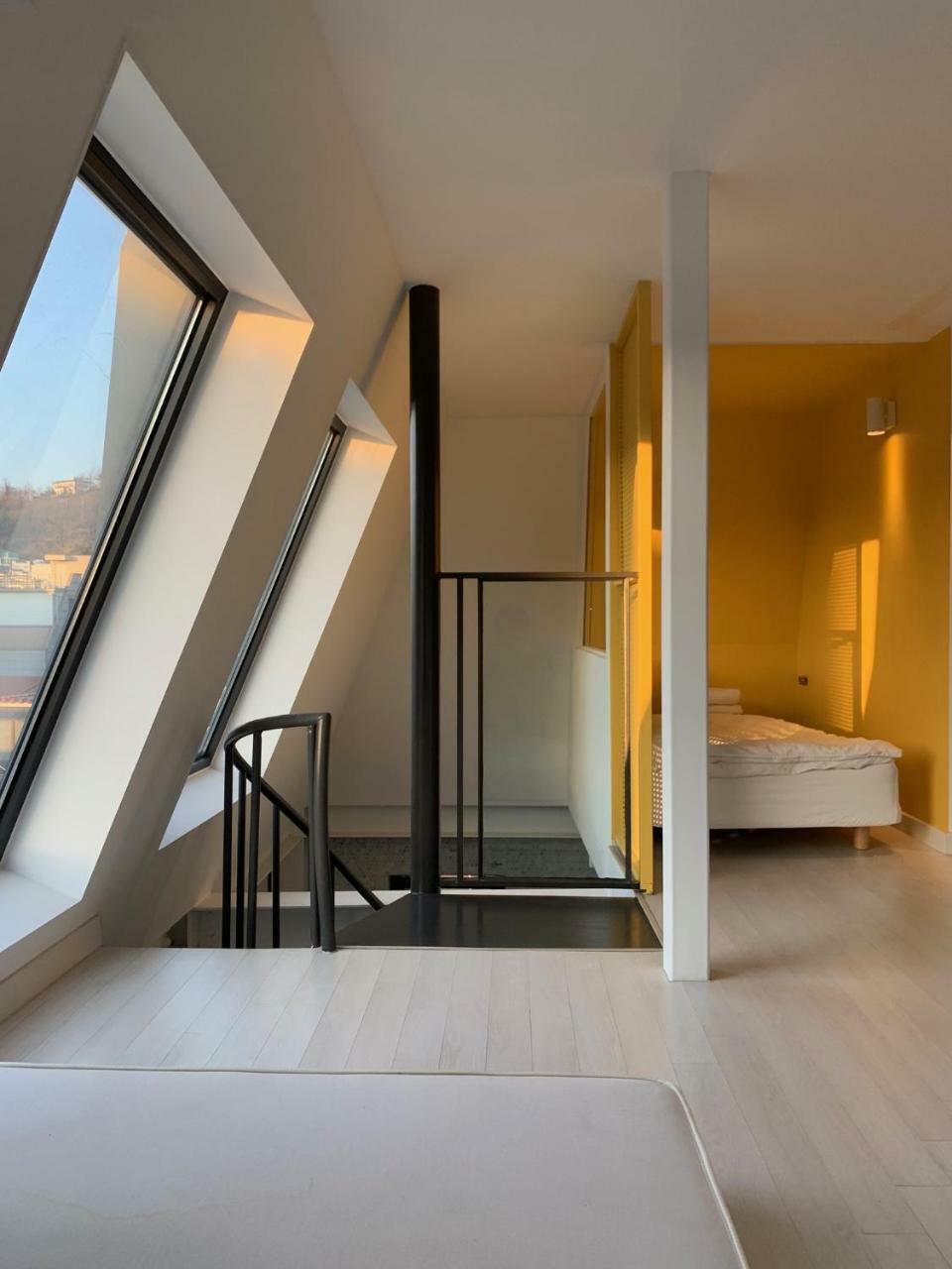 I House Chinchin Hotel Seoul Bagian luar foto
