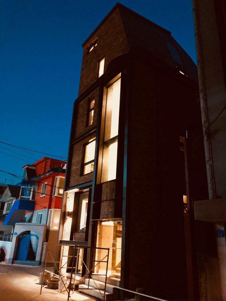 I House Chinchin Hotel Seoul Bagian luar foto